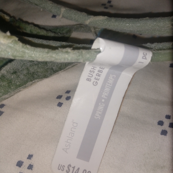 ๐ฟ NWT spring bush Faux Greenery from Michael's - Picture 2 of 7